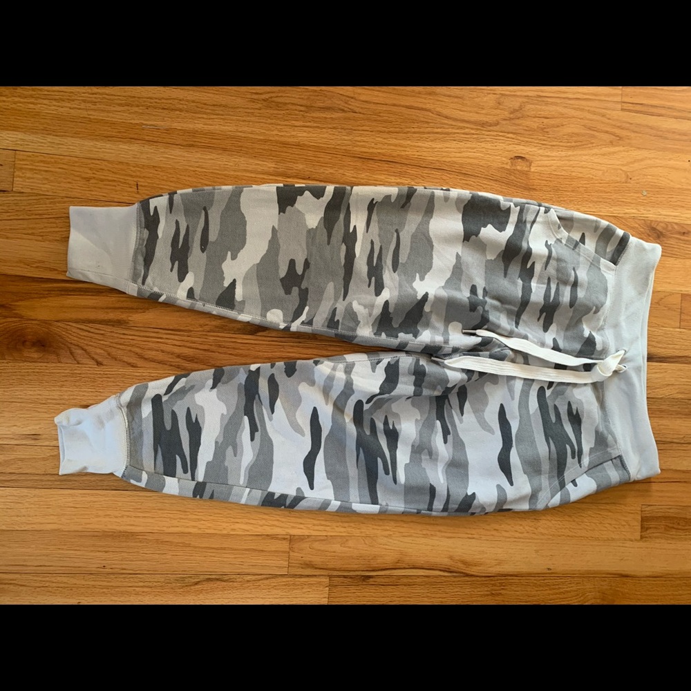 aerie camo joggers